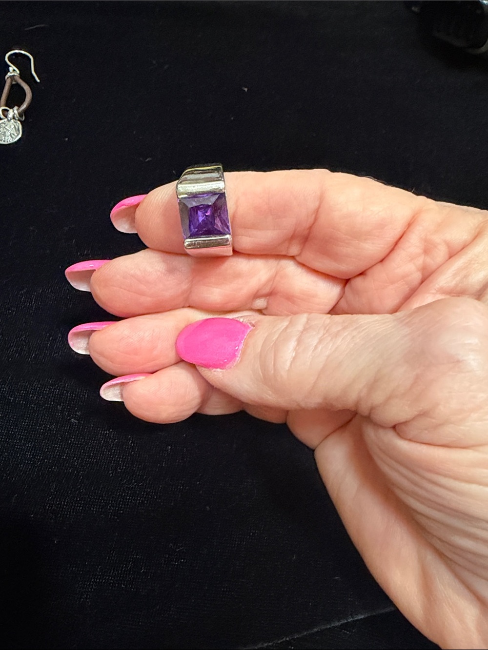 Sterling Silver Ring with Purple Square Gemstone - Women Jewelry - Picture 4 of 5